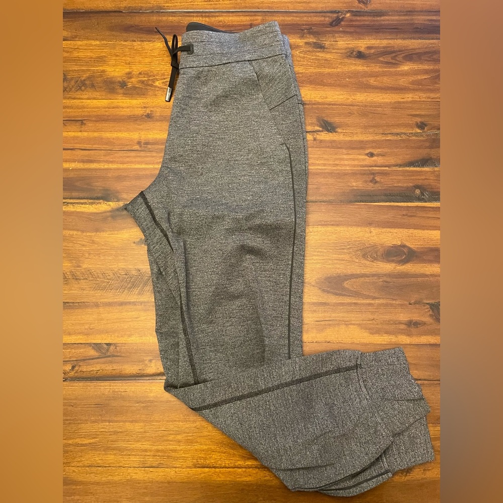 lululemon jogger